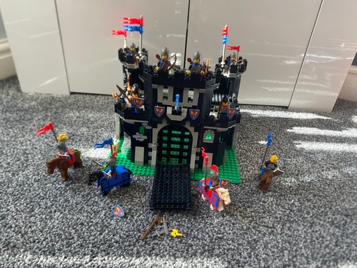 Lego castle set - set, black