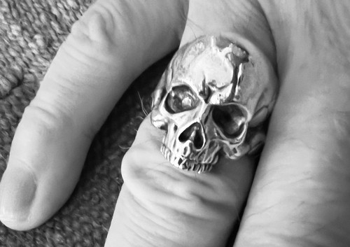 Large heavy skull ring - heavy,