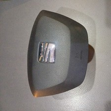 Genuine Steering wheel SEAT LEON 1P  driver centre 5F0880201H AAP.  SRS Bag.  6A