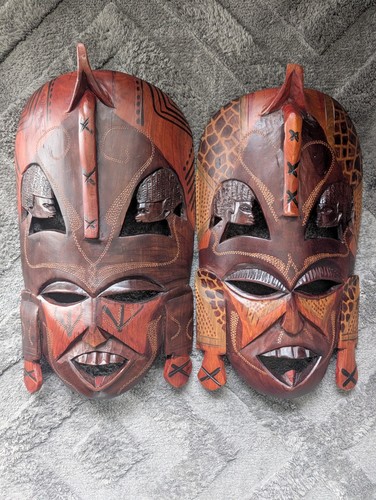 Hand carved wooden african - 2x,