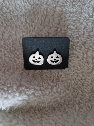 Silver tone pumpkin earrings - tone,