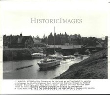 Press Photo Cabin Cruisers On The 60 Mile Caledonian Canal In Scotland