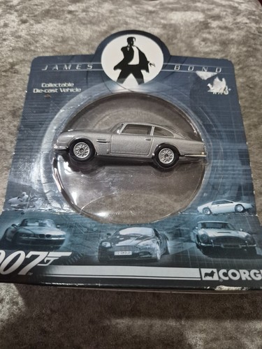 Corgi james bond aston martin - corgi,