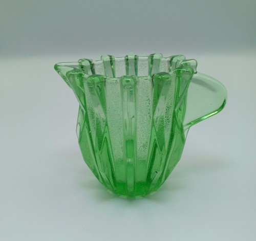 Art deco 1930 pressed - deco, 1930's