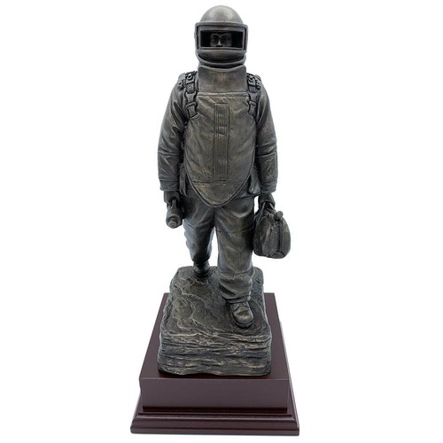 Eod long walk bronze resin - long,