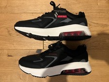 SKECHERS STREET LOS ANGELES