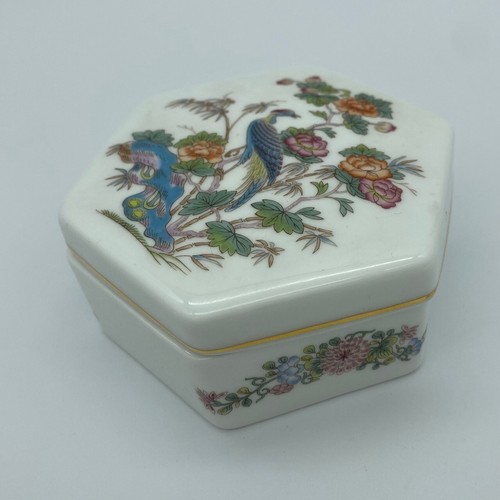 Wedgwood kutani crane - wedgwood,