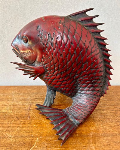 Large vintage japanese cast - large,