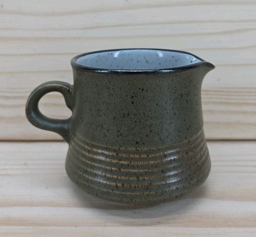 Purbeck pottery stoneware - ,