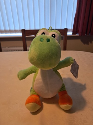 Nintendo yoshi 25cm plush - nintendo,