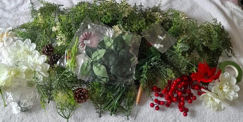 253x items christmas wreath - 253x,