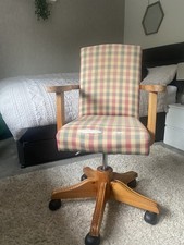 Adjustable Height Computer Desk Chair with Swivel Feature for Office and Study