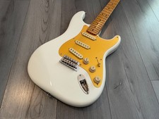 2010 Fender Squier Classic Vibe 50s Stratocaster in Olympic White