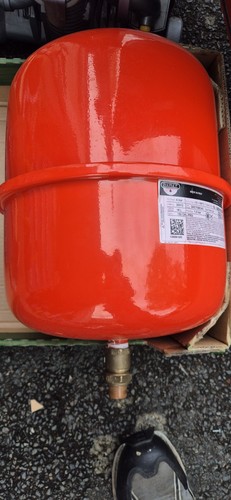 Pressure vessel expansion - ,