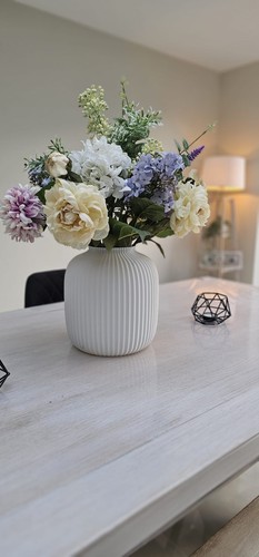 Ribbed large vase 3d - large,
