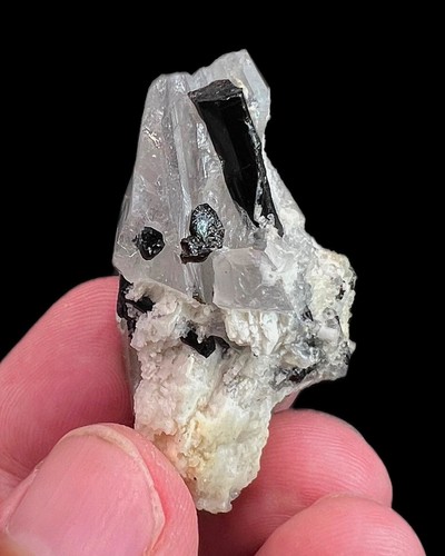 180 carats natural tourmaline - carats,