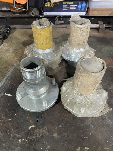 Mgb wire wheel hubs splined - wheel,