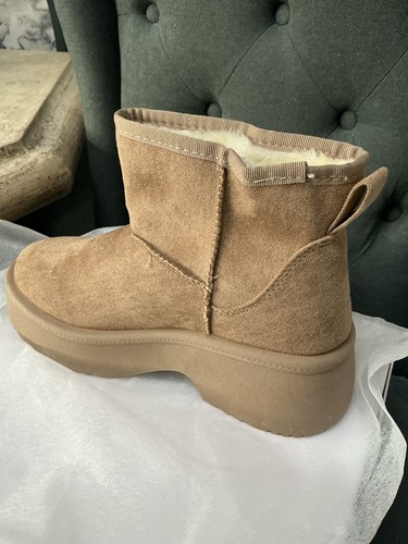 Camel suede boots size - camel/suede,