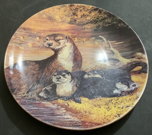 Collectors plate depicting - collectors,