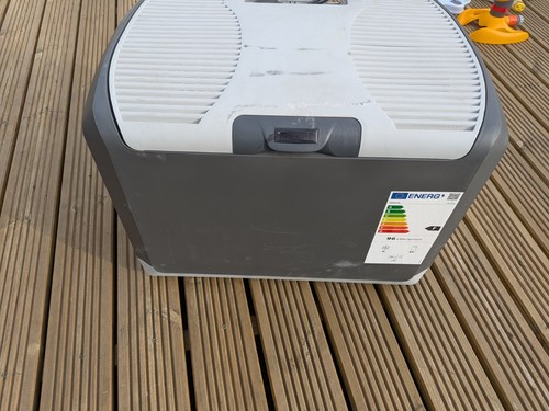 Halfords 40l mains 12v - &, 12v/24v