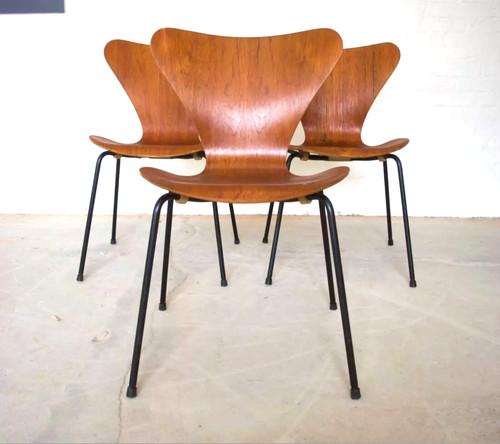 Model 3107 dining - model,