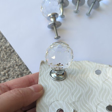 CLEAR CRYSTAL DIAMOND GLASS DOOR KNOBS CUPBOARD DRAWER FURNITURE HANDLE CABINET