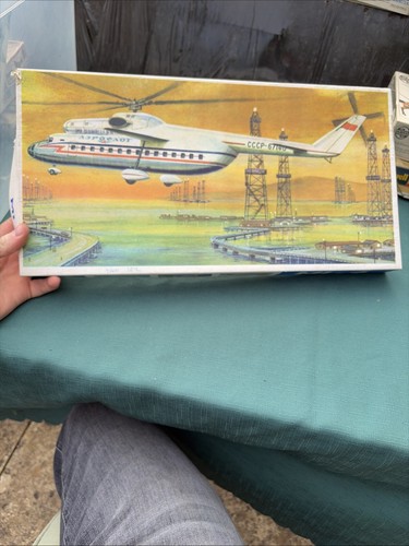 Vintage plastic art 6 - mi, -6