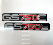 Suzuki GS750E Sidepanel badges