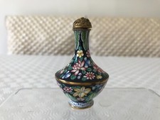 A Chinese cloisonne snuff
