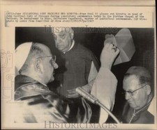1967 Press Photo Pope Paul VI places biretta on Cardinal Cody's head at Vatican