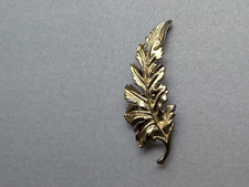 Vintage Style Gold Tone Oak