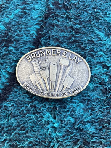 Brunner lay belt buckle - &,