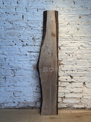 Waney edge live - live, walnut