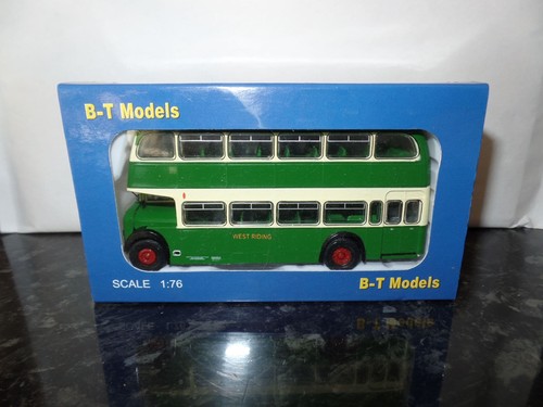 Models b105b 76 - oo, scale