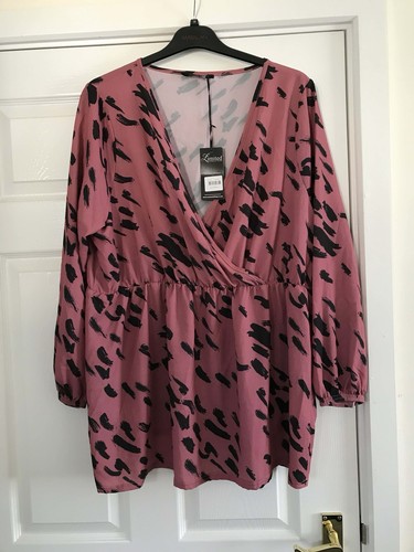 Bnwt women wrap style top - bnwt,
