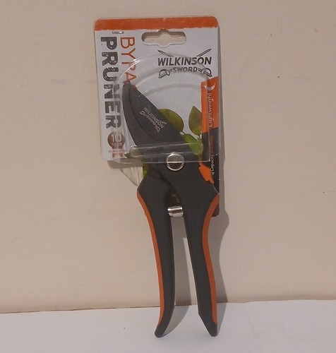 Wilkinson sword bypass pruner - bypass,