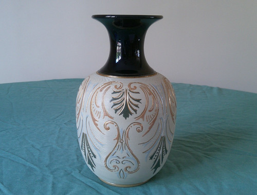 Lovatt langley vase with dark - lovatt,