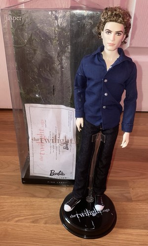 Barbie twilight saga jasper - barbie,