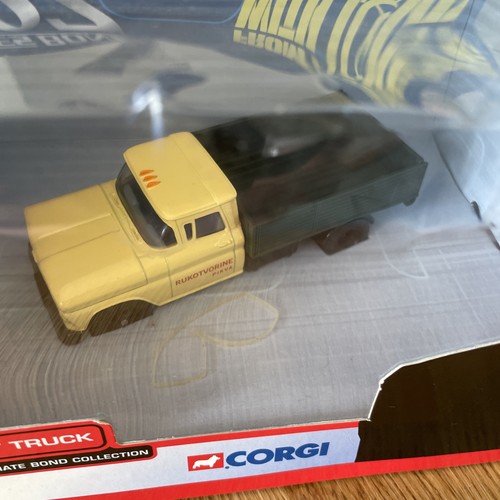 Corgi james bond 007 chevrolet - james,