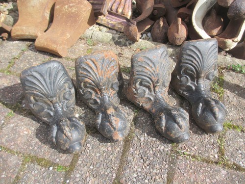 Antique iron bath feet legs - iron,