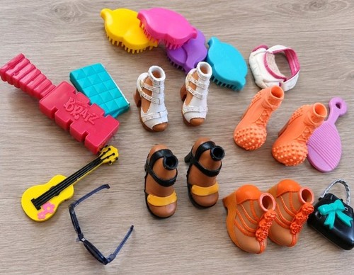 Bratz doll shoes bundle pairs - shoes,