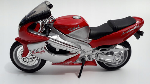 Yamaha yzf1000r thunderace - yamaha,