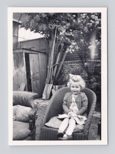 Old photo young - b&w,