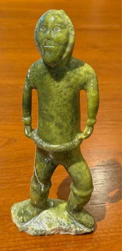 Tall inuit eskimo native - inuit,