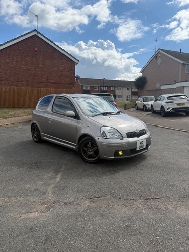 Toyota yaris vvt t - toyota, 1.5