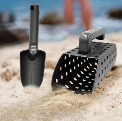 Metal detecting sand - metal, &