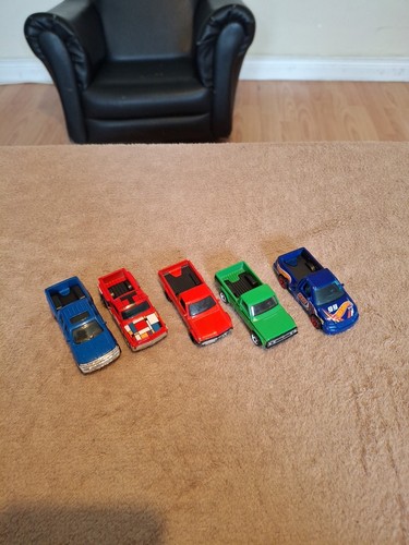 Hot wheels datsun - datsun, +