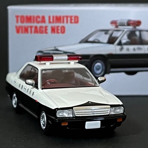 Nissan cedric cima police - cima,