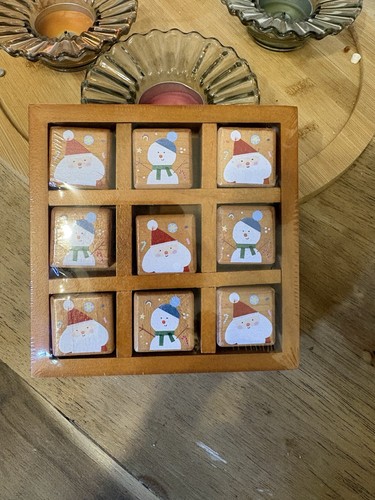 Mini wooden noughts - 🎄,