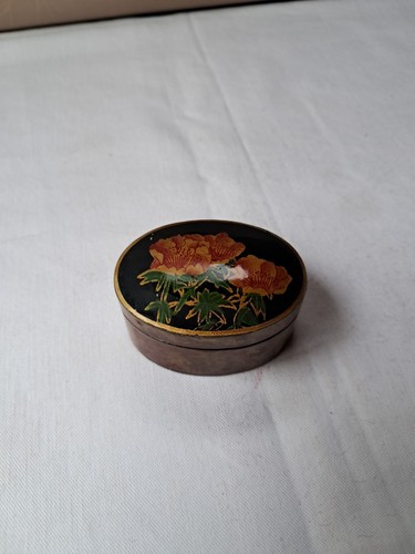 Small vintage black laquerel - small,